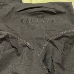 Xs black balance leggings